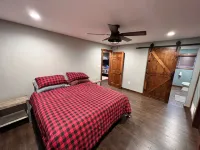 Lake Ericson Spacious Cabin - Хоумстей