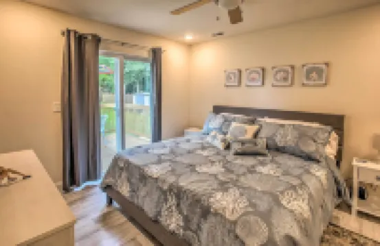 NEW!! Upscale cottage at Garden City Beach.