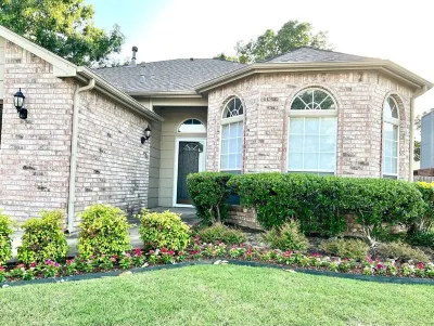 Casa Joya - A Jenks Gem Professionally designed three-bedroom luxury home!