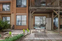 Charming Coastal Casa on Beaufort's Battery Creek