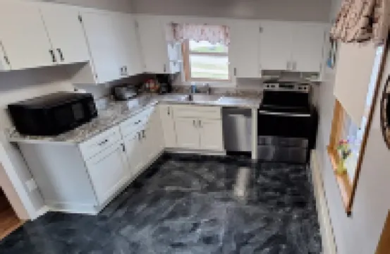 In the Heart of ELY Getaway is short walk to downtown ELY.  Freshly Remodeled!