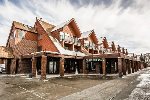 Ski-In/Ski-Out PARK CITY VACATION CONDO with MOUNTAIN VIEW!