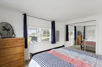 Nautical Haven 175 FT Private Waterfront/Dock/ Kayaks/Bicycles/5 Min to Shopping