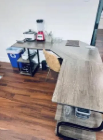 Homey 1BR with Style & Amenities
