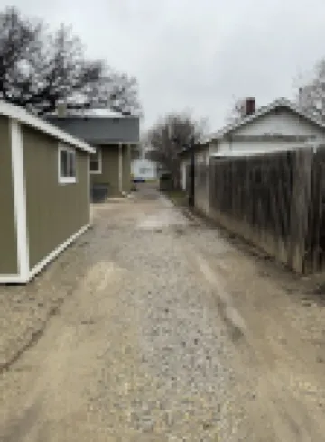 The Guide house! Beautiful 2 bedroom close to the fairgrounds and the College