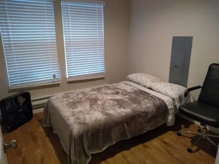 ⁎ Memory Foam Beds, Blackout Curtain & Smart TV