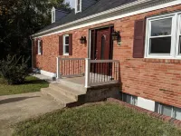 Lakeview Five Bedrooms Cape Cod Near Quantico and Historic Fredericksburg