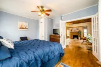 Charming/Cozy 2 BR 1 Bath steps from downtown.