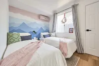 Sunny Scarborough Stay-Freshly Renovated!