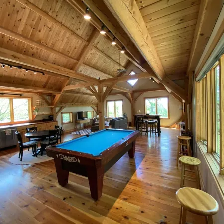 Post and Beam Carriage House in the heart of Mad River Valley