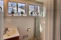 Sky cozy apartment with rooftop views