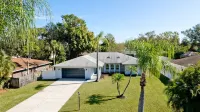 4-Bedroom Dog-Friendly Home, Just 13 Miles from Siesta Key Beach! Private Pool Các khách sạn gần Braden River