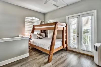 Soak up the Last of Summer – September Days Are Stunning! Hotels in Miramar Beach