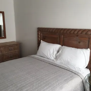 Home away from home. Clean and cozy 3 bedroom, 1 bath in Richland, WA