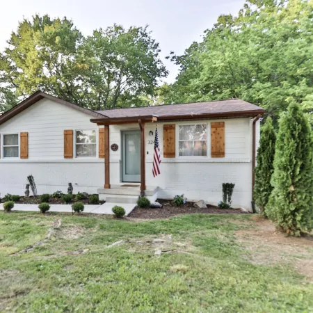 The White Goose Cottage in Downtown Franklin