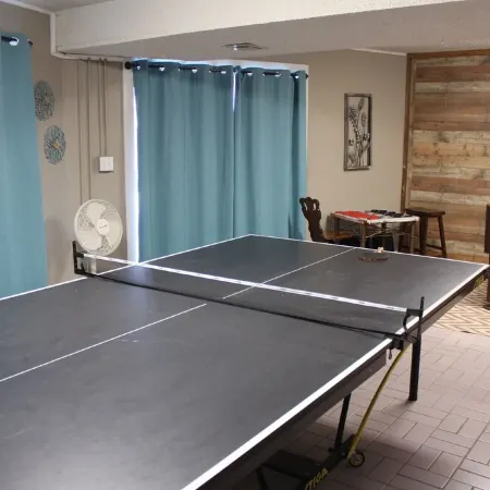Beautiful, Majestic Log Cabin Large Game Room and Lake View