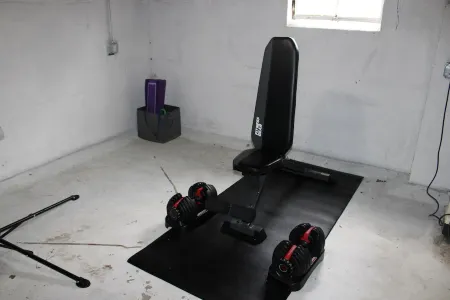 Large 5bedroom house Neptune/Asbury/Bradley area Отели рядом с достопримечательностью «Ошен Гров Бич»