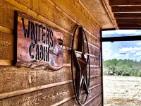 The Writer’s Cabin 블랑코 카운티 호텔