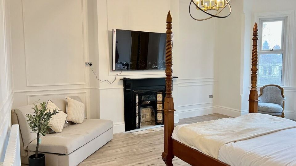 Fayhomes West Midlands Luxury Late 1800 Property