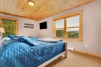 Hot Tub, Huge Game Room, Fire Pit, Sunday River, Mountain Views, Dog Friendly