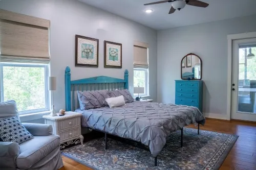 NEW LISTING ★ WATERFRONT ★ FIREPIT