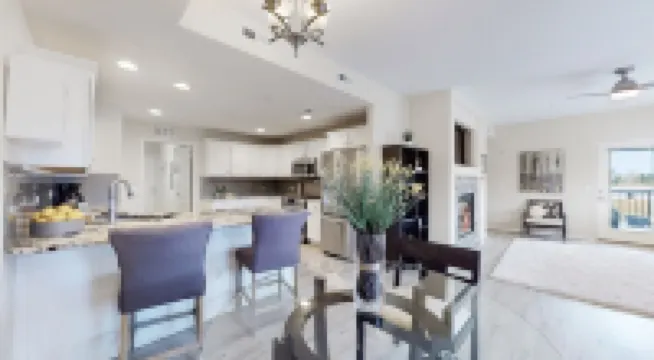 Lavish Tranquil No-Steps Oasis