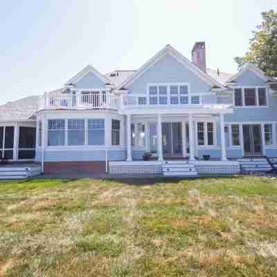 Waterfront Home w/ Stunning Views, Deepwater Dock, Pool, HotTub, Kayaks & More Hotel Exterior