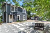 2-bedroom, 1-bathroom apartment