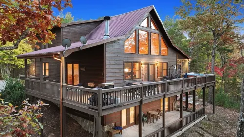 Holiday Haven Mountain Lake Views HotTub Firepit Pool Arcade Games