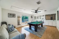 Hill country Hidden Haven Hotels in Cross Mountain