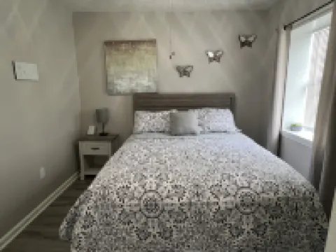 Simply sweet - Entire 1 bed upstairs apt near EKU