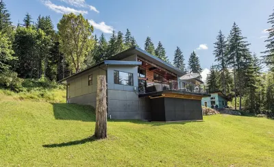 Custom modern home near Olympic National Park