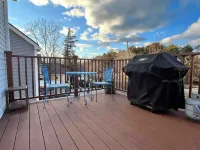 Walk to town/beach/pickleball courts; cozy & clean