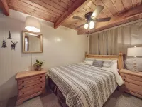 Ski Chalet at Beech Mountain with Hot Tub