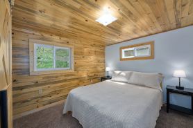 Sweet Wallowa Lake cabin at the Wahluna Terrace Retreat
