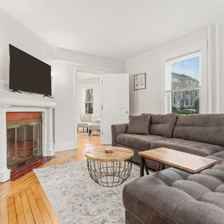 Historic Salem Retreat. Near Waterfront + Downtown