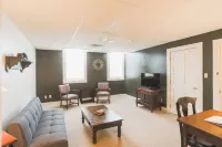 Sleeps 4 Fully Equipped Apartment Near Golf Courses Hotels in Corry