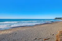 Beachcomber: Beachfront Escape Unit #5