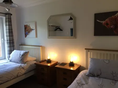 New - Central Portree Sleeps 4