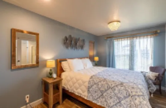 Oceanfront Home, Lighthouse, Beach Access, Spectacular Sunsets, Newly Remodeled