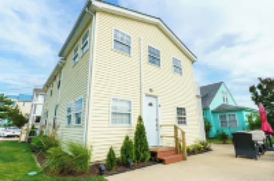 'Casa Playa' Two Unit Beach House a block from the beach.