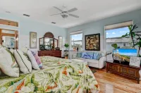 Private Executive Home/Resort Tropical Plant/Luxury/BeachView/ Pool/Spa.Elevator