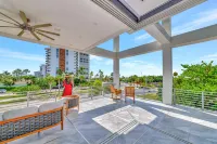 Pirate House: Gulf Front, Pool, #1 Location Lido Key, St. Armands One Block. - プライペートプール