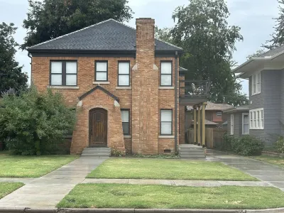 Beautiful remodeled historical home in safe neighborhood downtown.