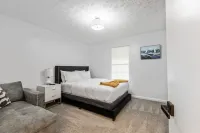 Exquisite VRBO near Atlanta airport. Let me be your favorite host!!