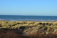 WISSANT heart of the village: Spacious and bright apartment at 50m from the sea Hotels in Wissant