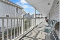 Beachside Getaway - Steps to the Beach