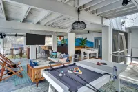 10 Min to the best beach & golf course! Massive Home: Pool, Hot Tub, Game Room!