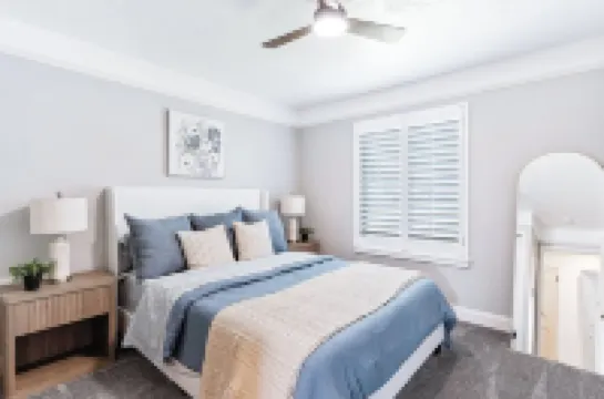 Hot Tub ~ FirePit ~ Scenic Views ~ Skiing ~ Lagoon