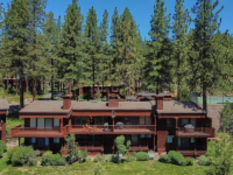 Heavenly Ski 10-Min, Pickleball, Private Beach, EV Hotels in Zephyr Cove–Round Hill Village